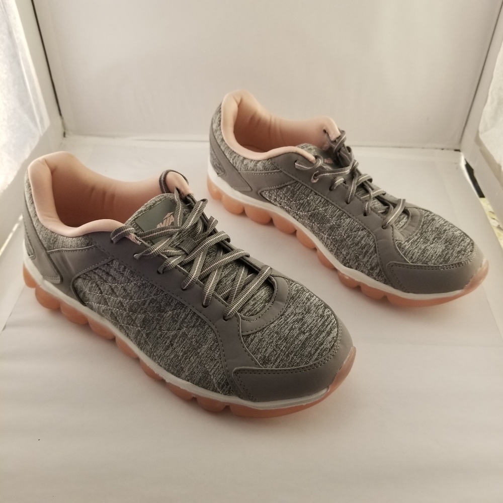 Avia Memory Foam